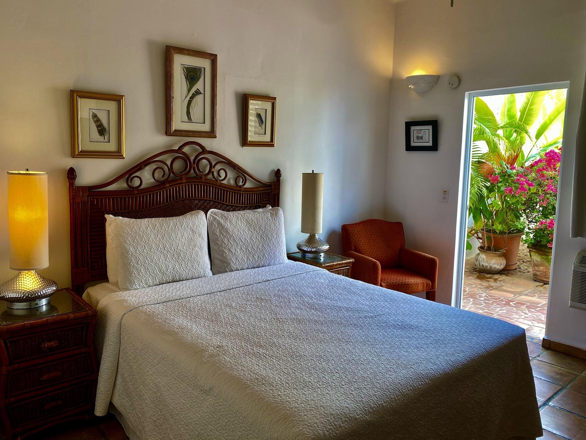 At Wind Chimes Boutique Hotel Сан-Хуан Екстер'єр фото